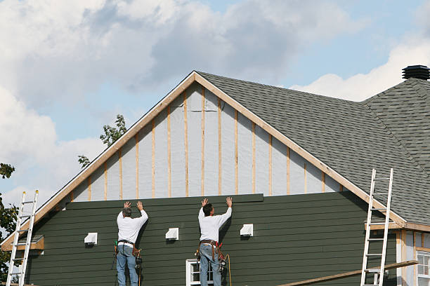 Professional Siding Replacement technician working in Amanda, OH